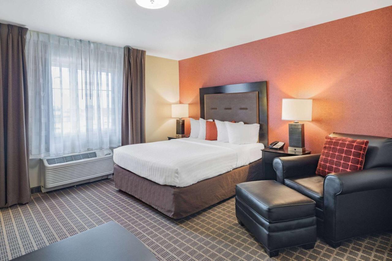 Hawthorn Extended Stay By Wyndham Dickinson Exterior photo