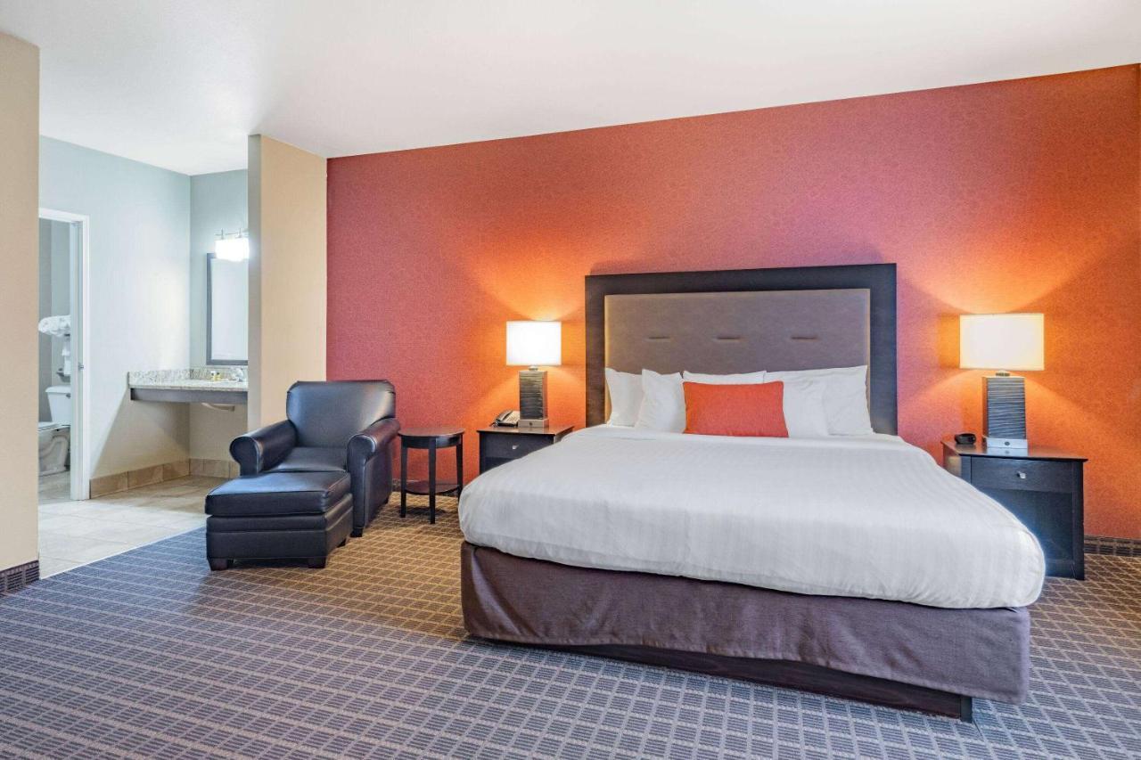 Hawthorn Extended Stay By Wyndham Dickinson Exterior photo