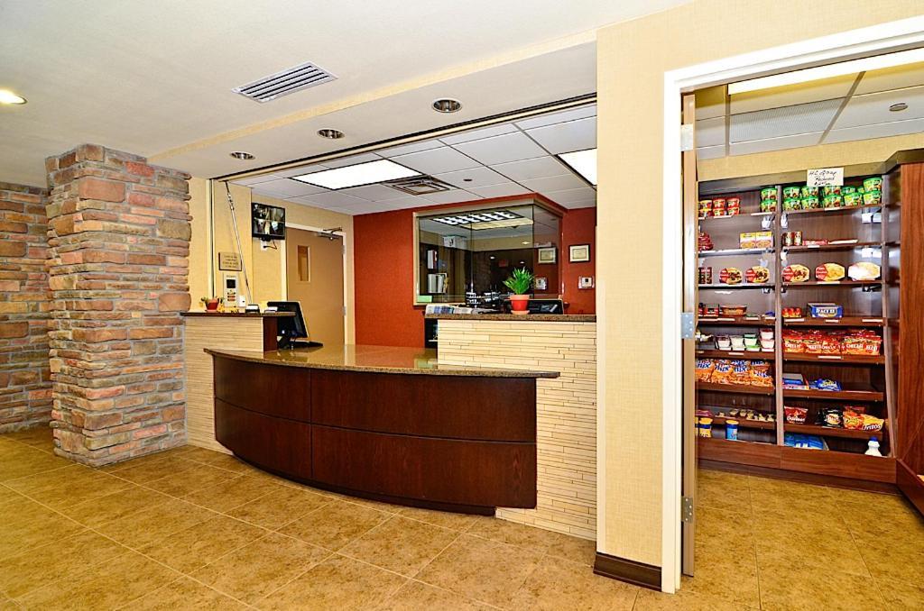 Hawthorn Extended Stay By Wyndham Dickinson Exterior photo